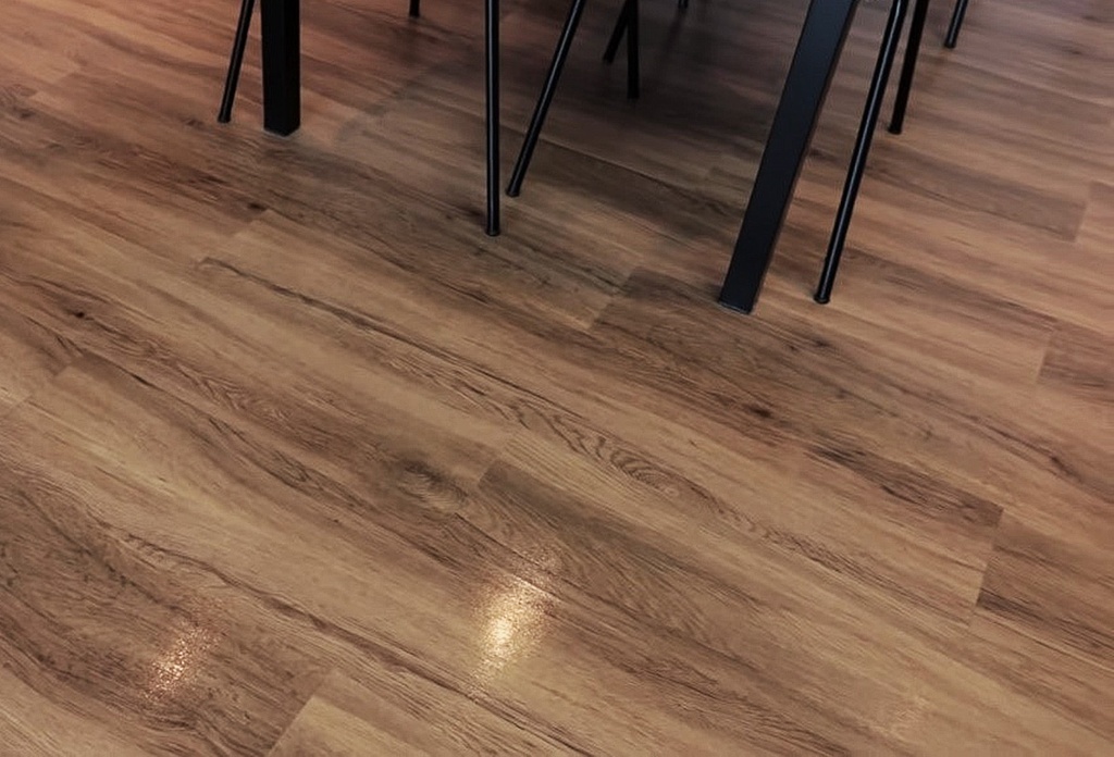 Piso Vinilico Autoadhesivo M14